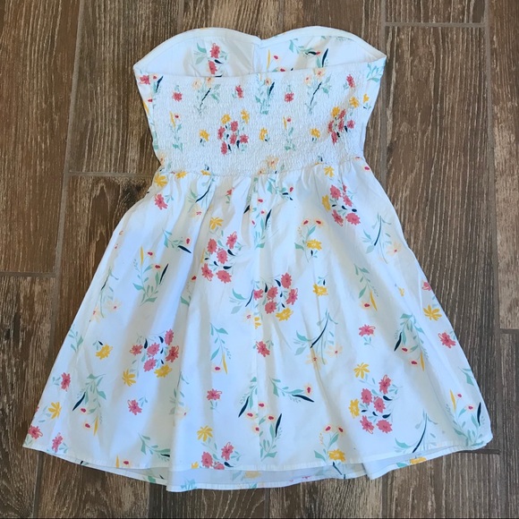 ⭐️ 2/$20 Sweetheart Strapless Dress Small - Picture 2 of 2